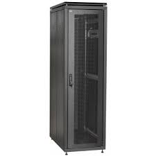 Шкаф сетевой ITK LINEA N LN05-42U68-P2P-SBZ 42U 600x800мм, укомплектованный, черный RAL9005